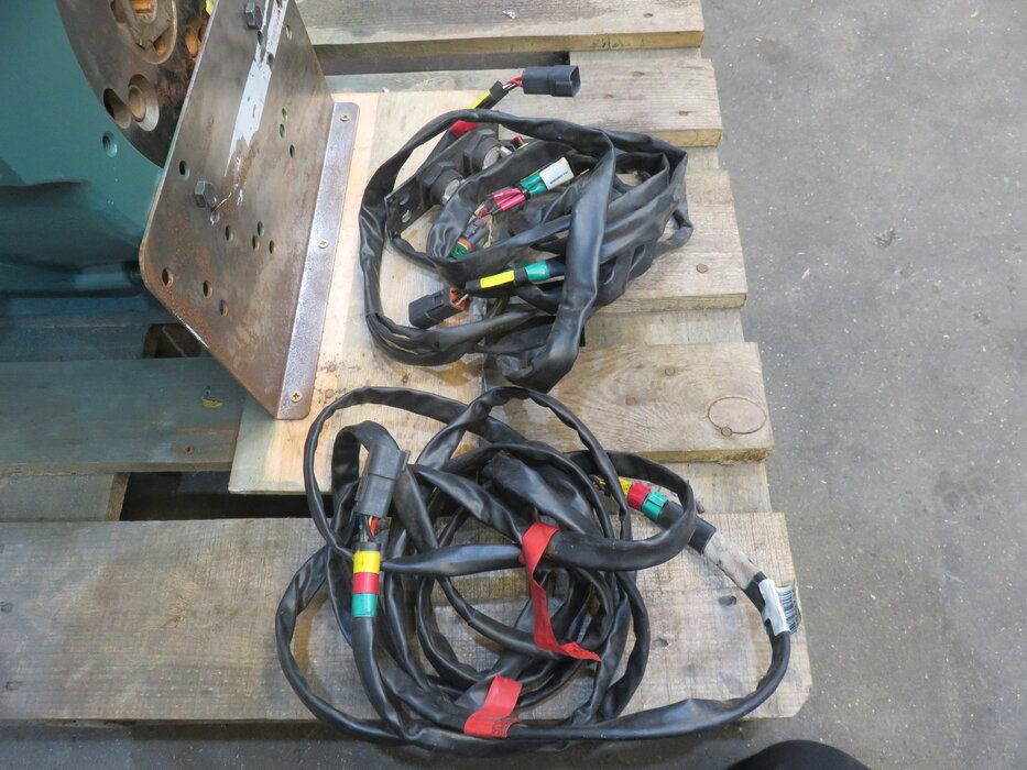 VOLVO PENTA D2-40B Diesel Engine - POOL TRADING
